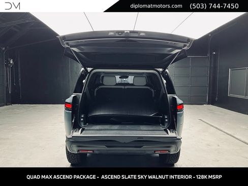 Used 2026 Rivian R1S Premium AWD/4WD image 47