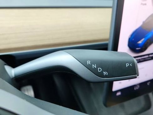 Used 2024 Tesla Model Y Performance image 42