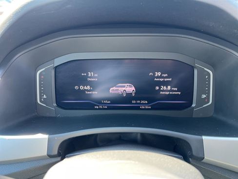 Used 2023 Volkswagen Atlas SE w/ Panoramic Sunroof Package image 17