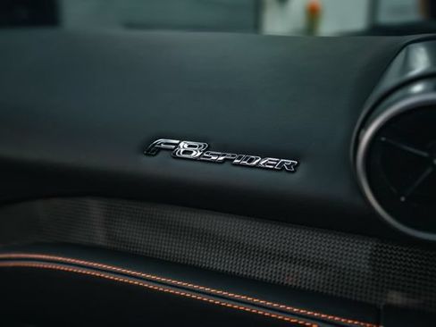 Used 2021 Ferrari F8 Tributo RWD image 8