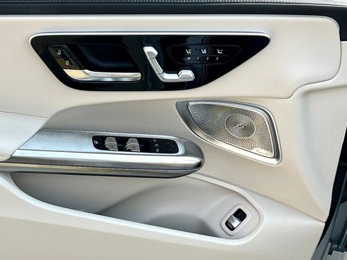 Certified 2026 Mercedes-Benz CLE 300 4MATIC Cabriolet image 32