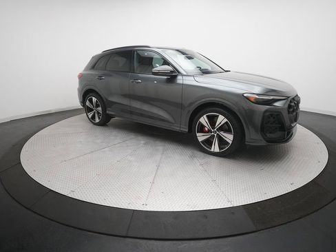 New 2025 Audi SQ5 Premium Plus image 38