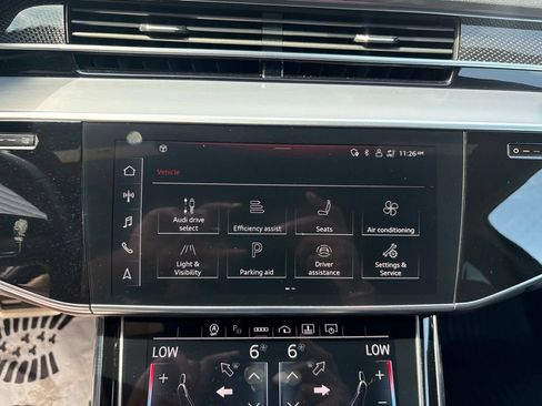 Used 2023 Audi S8 AWD/4WD image 19