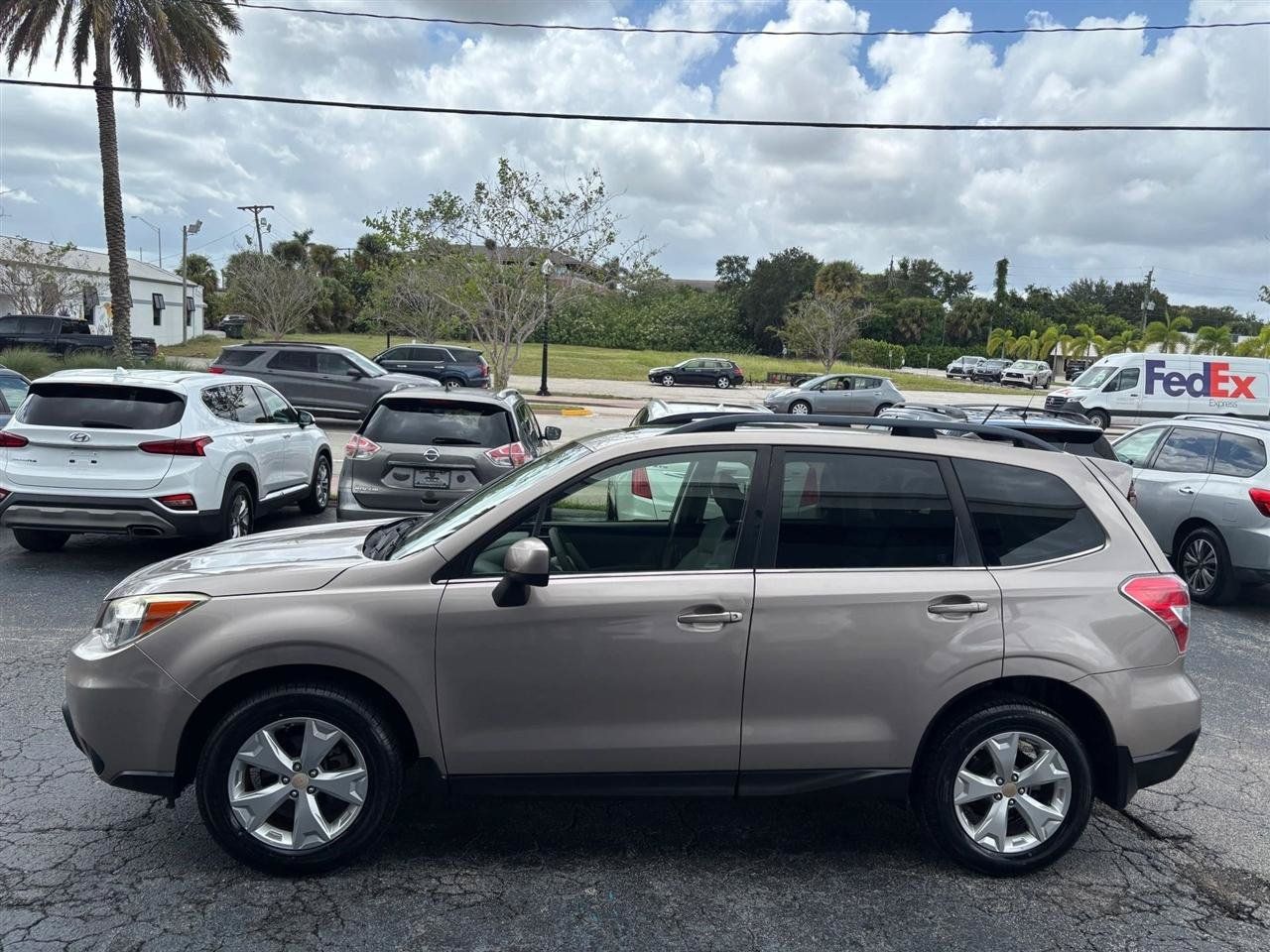 Used 2015 Subaru Forester 2.5i Limited AWD/4WD image 2