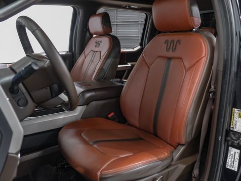 Used 2022 Ford F250 King Ranch w/ King Ranch Ultimate Package AWD/4WD image 31