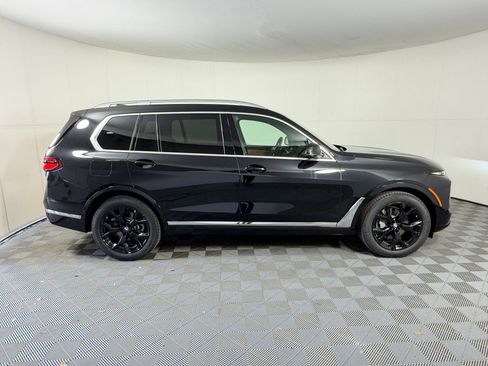 Used 2027 BMW X7 xDrive40i w/ Premium Package AWD/4WD image 8