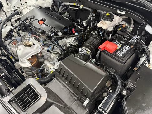 Certified 2025 Honda HR-V LX image 11