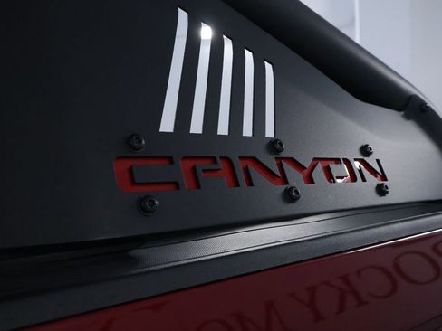 Used 2018 GMC Canyon All Terrain image 10