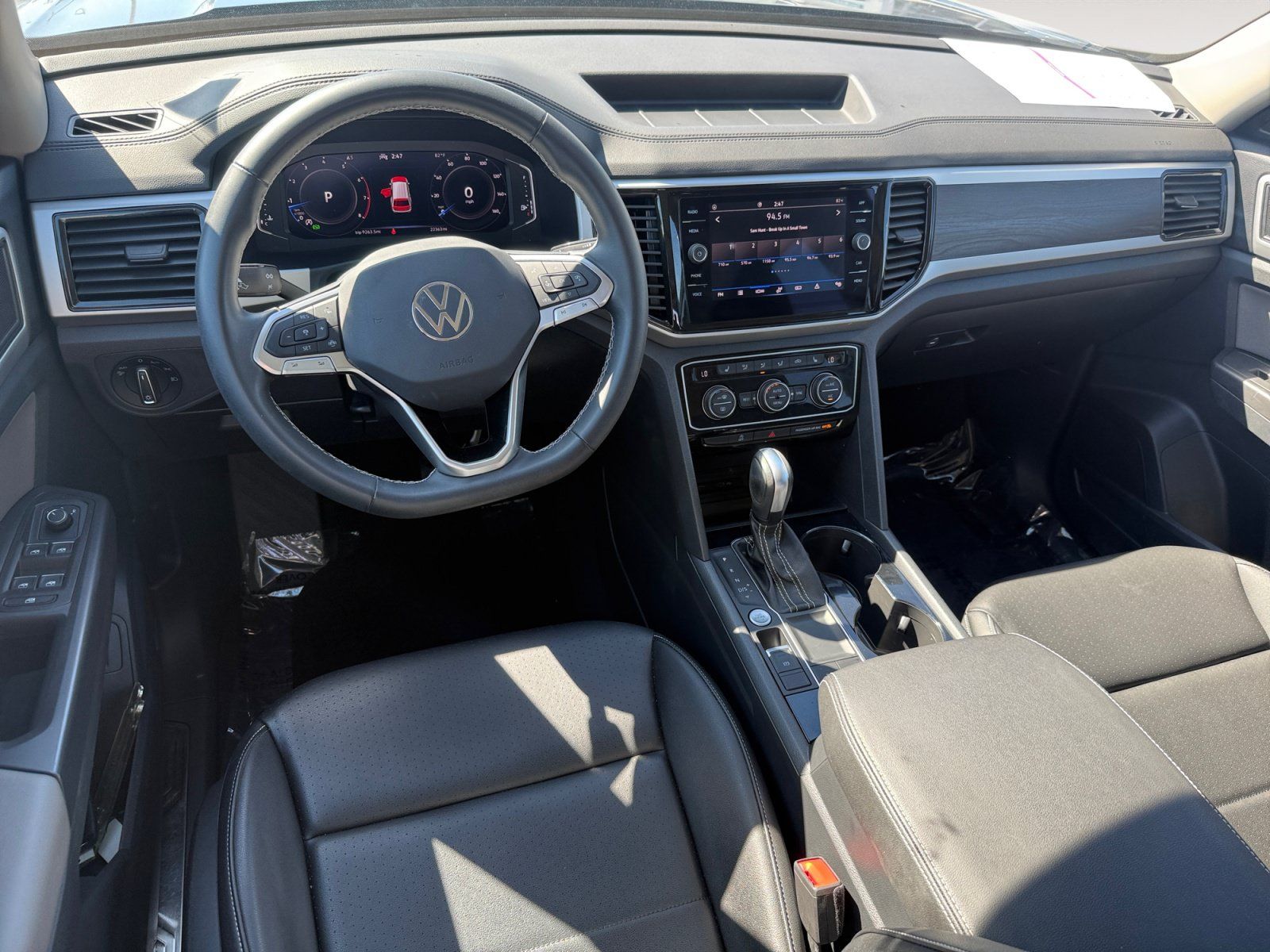 Certified 2023 Volkswagen Atlas SE w/ Panoramic Sunroof Package FWD image 15