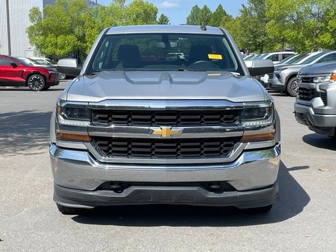 Used 2019 Chevrolet Silverado 1500 LT AWD/4WD image 2