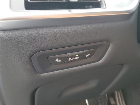 New 2026 BMW X5 xDrive40i w/ M Sport Package AWD/4WD image 11