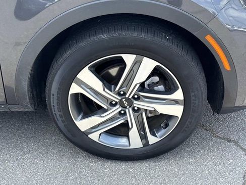 Used 2023 Kia Sorento SX Prestige w/ Panoramic Sunroof Package AWD/4WD image 7