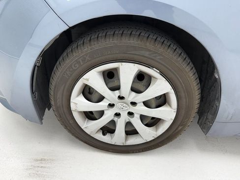 Used 2021 Toyota Corolla LE w/ Carpet Mat Package (TMS) image 7