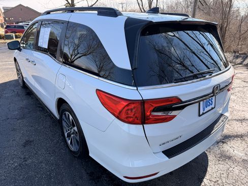 Used 2023 Honda Odyssey EX-L image 5