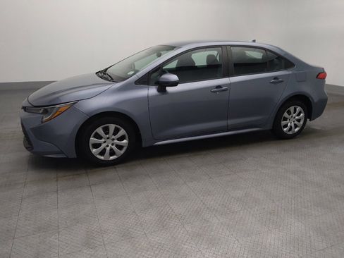 Used 2023 Toyota Corolla LE image 2