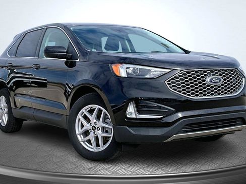 Used 2024 Ford Edge SEL w/ Convenience Package AWD/4WD image 13
