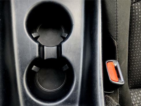 Certified 2019 Toyota Prius LE image 33