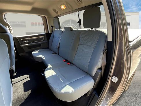 Used 2019 RAM 1500 Classic SLT image 21