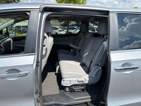 Used 2023 Honda Odyssey Touring image 15