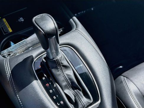 Certified 2023 Honda HR-V EX-L image 15