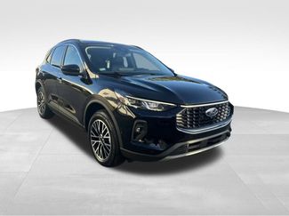 Certified 2024 Ford Escape SE w/ PHEV Premium Package video 2