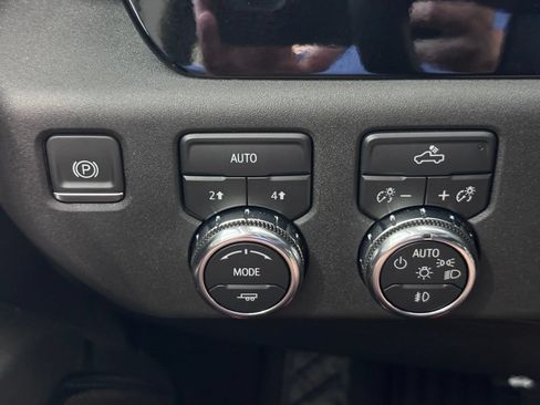 Certified 2024 GMC Sierra 1500 Elevation AWD/4WD image 24