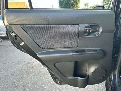 Used 2012 Scion xB image 33