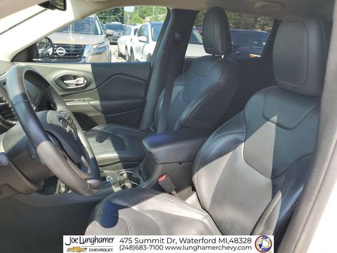 Used 2015 Jeep Cherokee Limited FWD image 20
