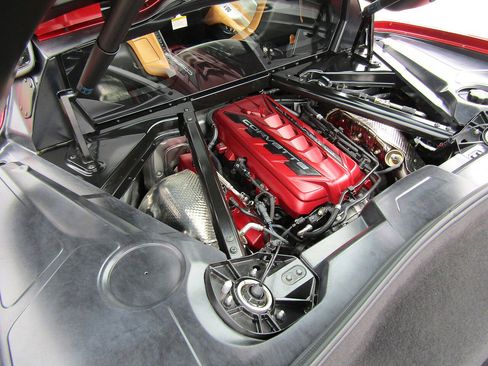 Used 2022 Chevrolet Corvette Stingray Preferred Cpe w/ Z51 Performance Package RWD image 20