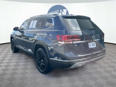 Used 2018 Volkswagen Atlas SEL Premium image 4