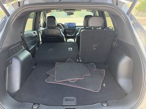 Used 2023 Ford Escape ST-Line w/ Tech Pack #1 FWD image 33