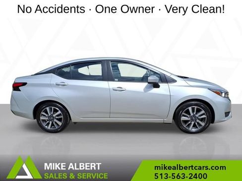 Used 2023 Nissan Versa SV FWD image 8