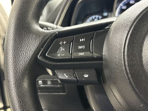 Used 2019 Toyota Yaris LE FWD image 45