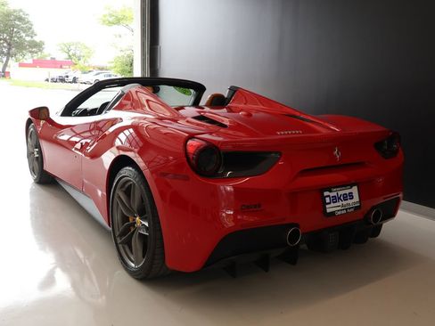 Used 2019 Ferrari 488 Spider RWD image 39