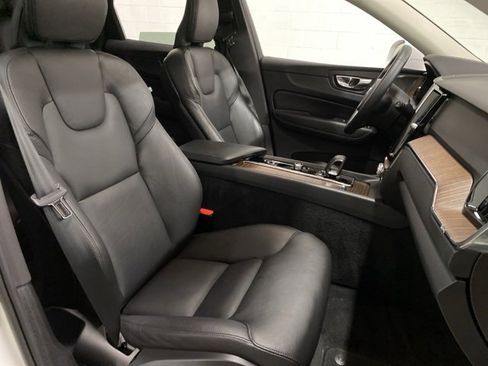 Used 2023 Volvo XC60 B5 Plus w/ Protection Package Premier image 82