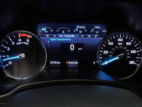 Used 2022 Ford F250 Lariat w/ Black Appearance Package AWD/4WD image 26