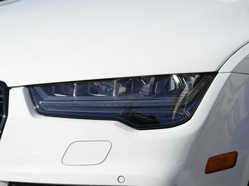 Used 2017 Audi RS 7 Prestige image 17