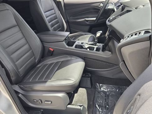 Used 2018 Ford Escape Titanium FWD image 16