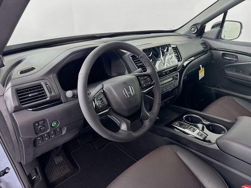 New 2026 Honda Ridgeline Black Edition image 9