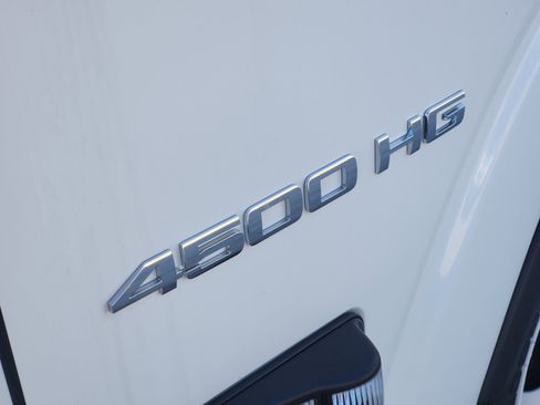 New 2025 Chevrolet Low Cab Forward image 7