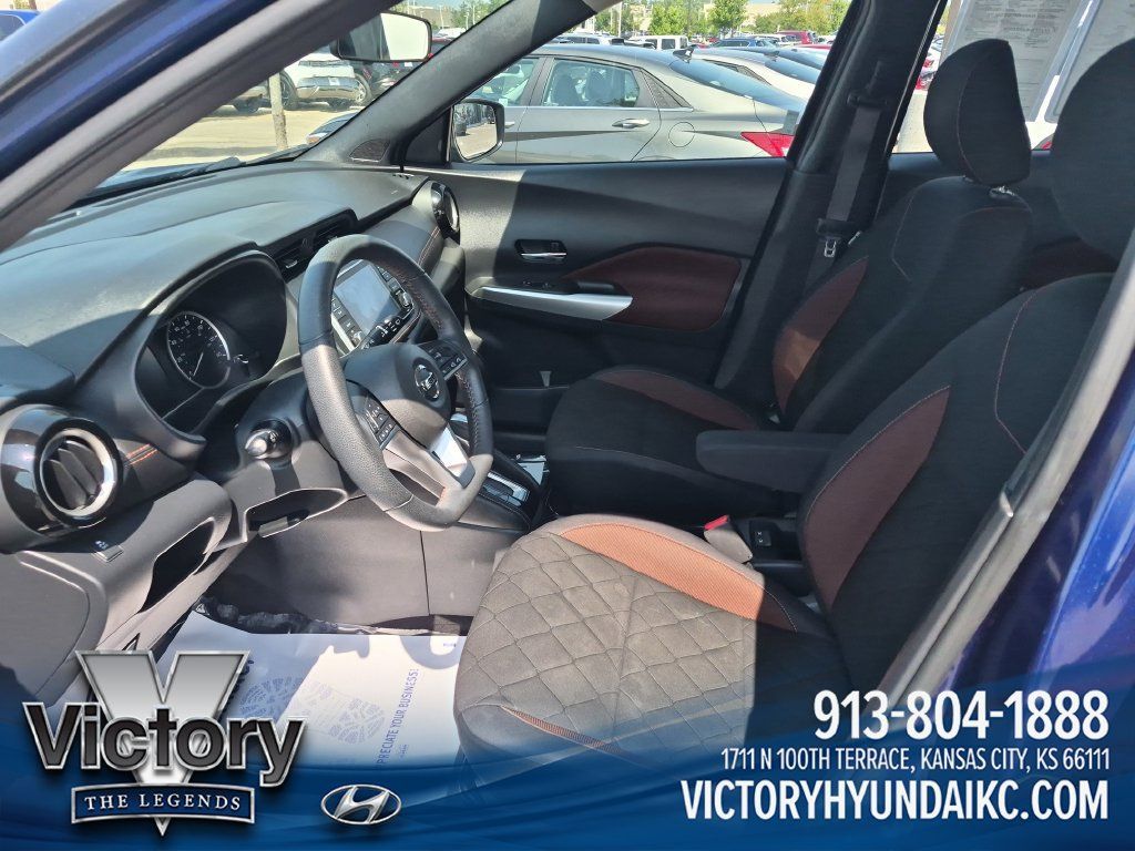 Used 2019 Nissan Kicks SR FWD image 9