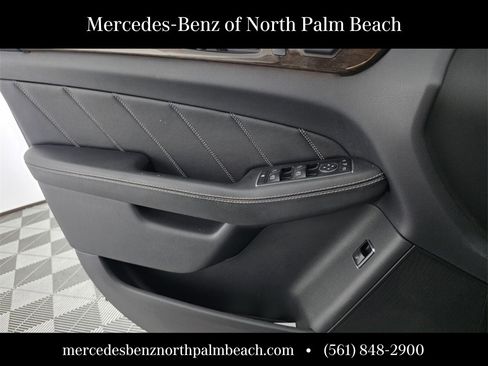 Used 2015 Mercedes-Benz GL 450 4MATIC image 23