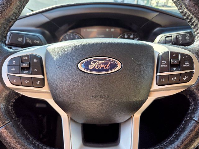 Used 2022 Ford Explorer Limited w/ Equipment Group 301A RWD image 34
