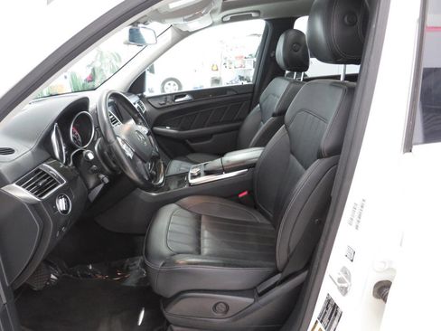 Used 2016 Mercedes-Benz GL 450 4MATIC w/ Premium I Package image 14