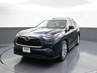 Certified 2022 Toyota Highlander Limited