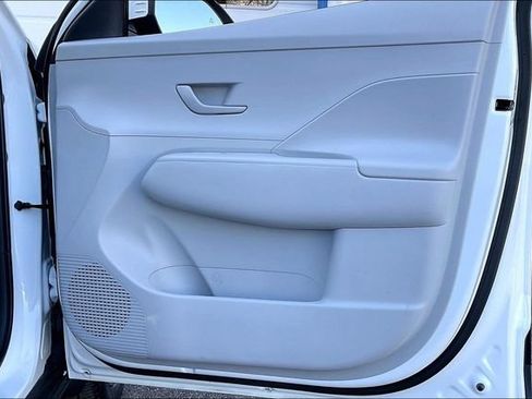 Used 2026 Hyundai Kona SE FWD image 26