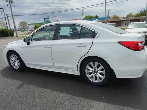 Used 2016 Subaru Legacy 2.5i Premium AWD/4WD image 6
