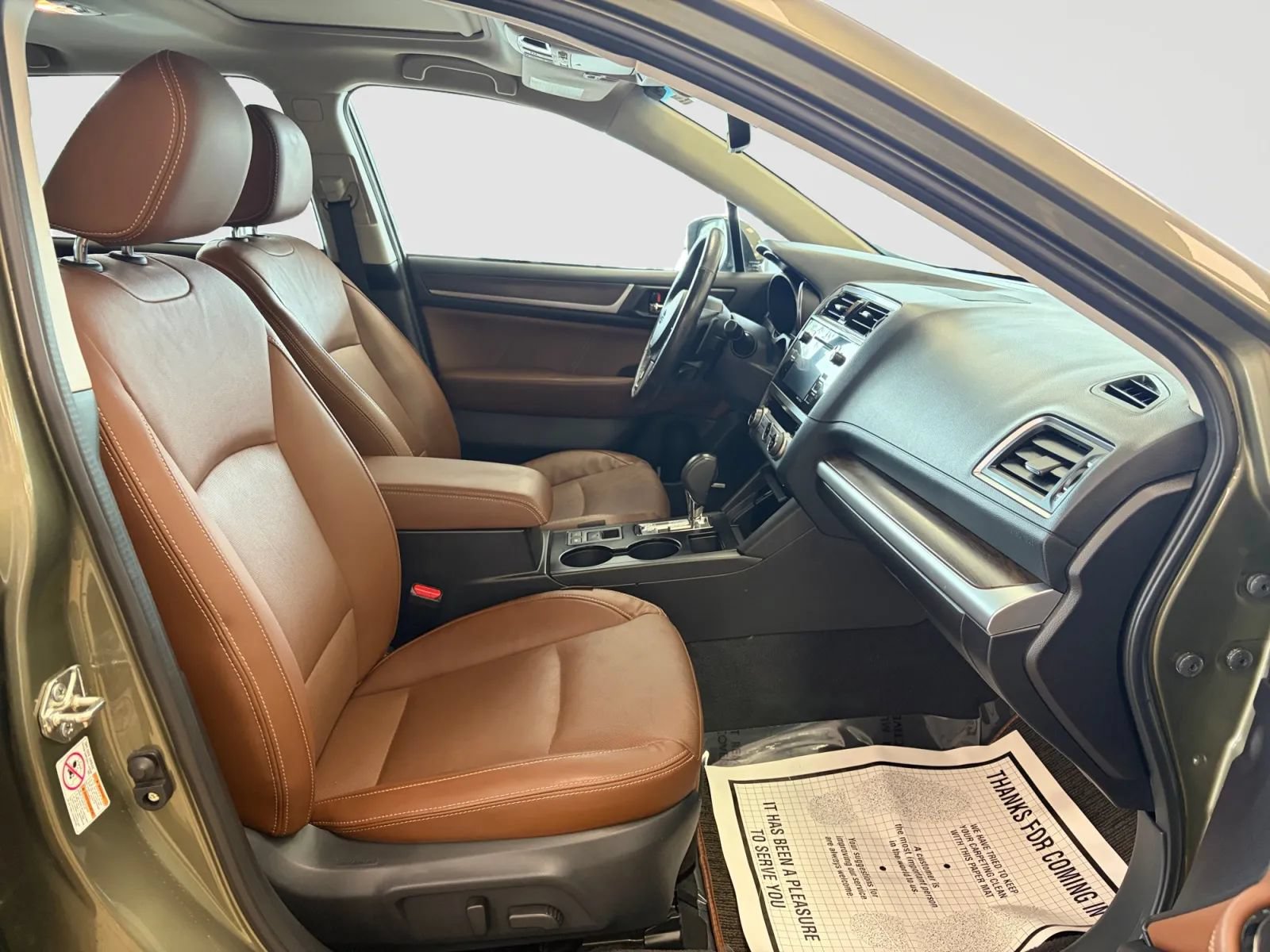 Used 2017 Subaru Outback 3.6R Touring w/ Popular Package #5A AWD/4WD image 20