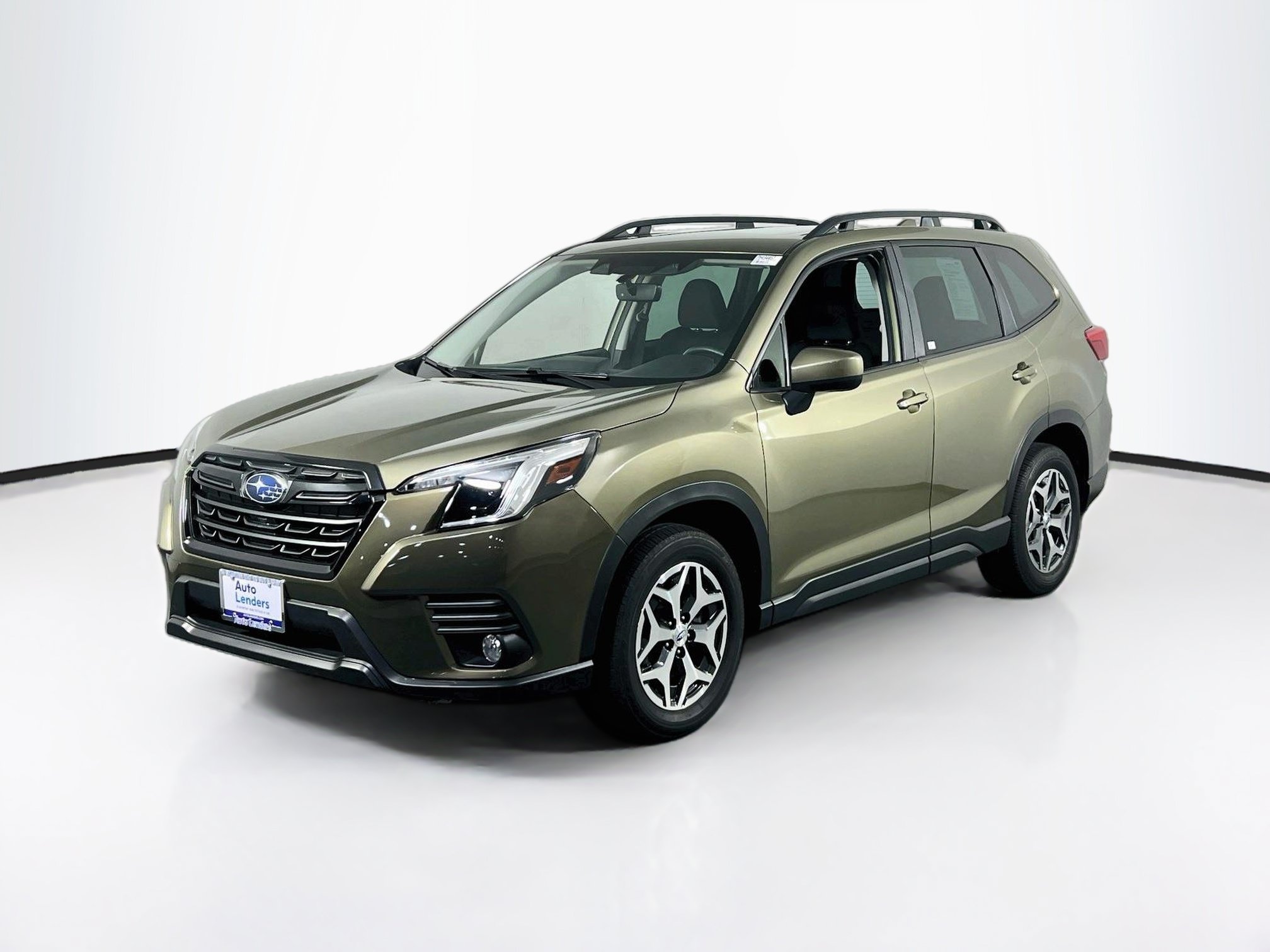 Used 2023 Subaru Forester Premium AWD/4WD image 1