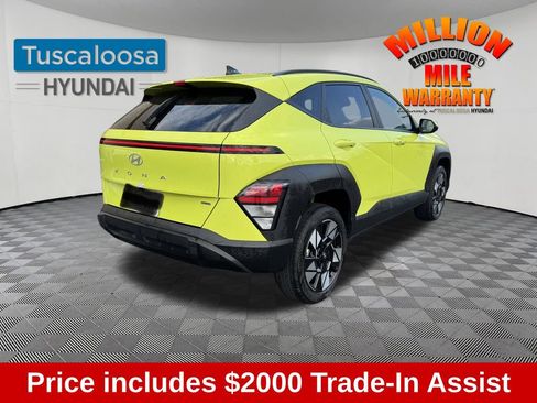 Used 2025 Hyundai Kona SEL image 3